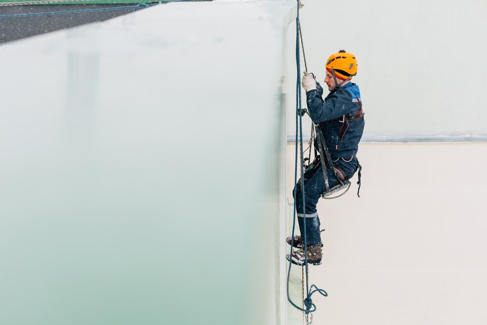 Rope access marine maintenance